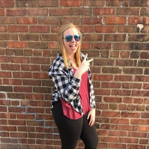 Meet your Posher, Chloe